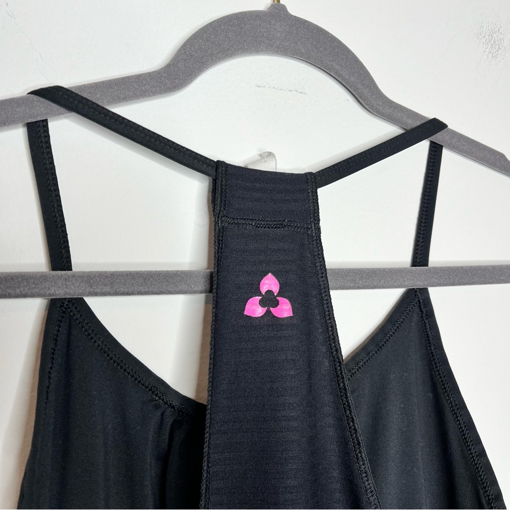 Reebok Size Medium Black Fitted Sleeveless Racerback Workout Tank Top - Picture 5 of 7